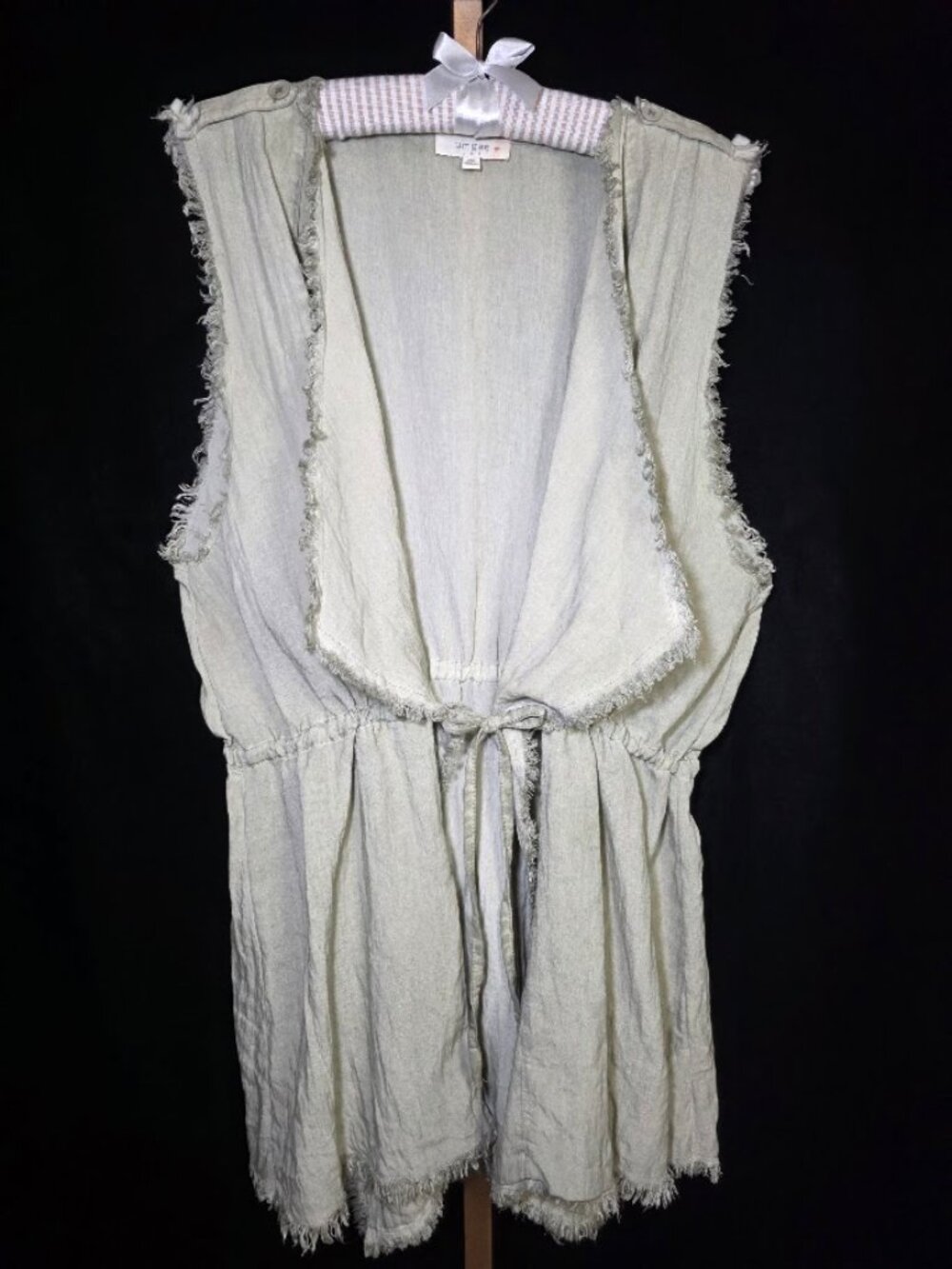 Umgee Sleeveless Frayed Tunic Cardigan size 2XL